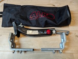 Alko Side Lift Jack.jpg