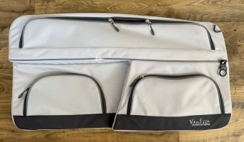 Vanessa Bag.jpg