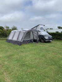 Awning 1.jpg