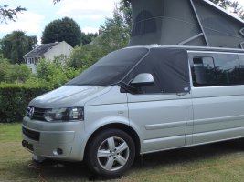 windscreen cover.JPG windscreen cover.JPG