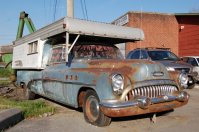 old camper Buick 004.jpg