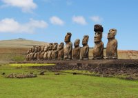 tongariki-15-moai-statues.jpg