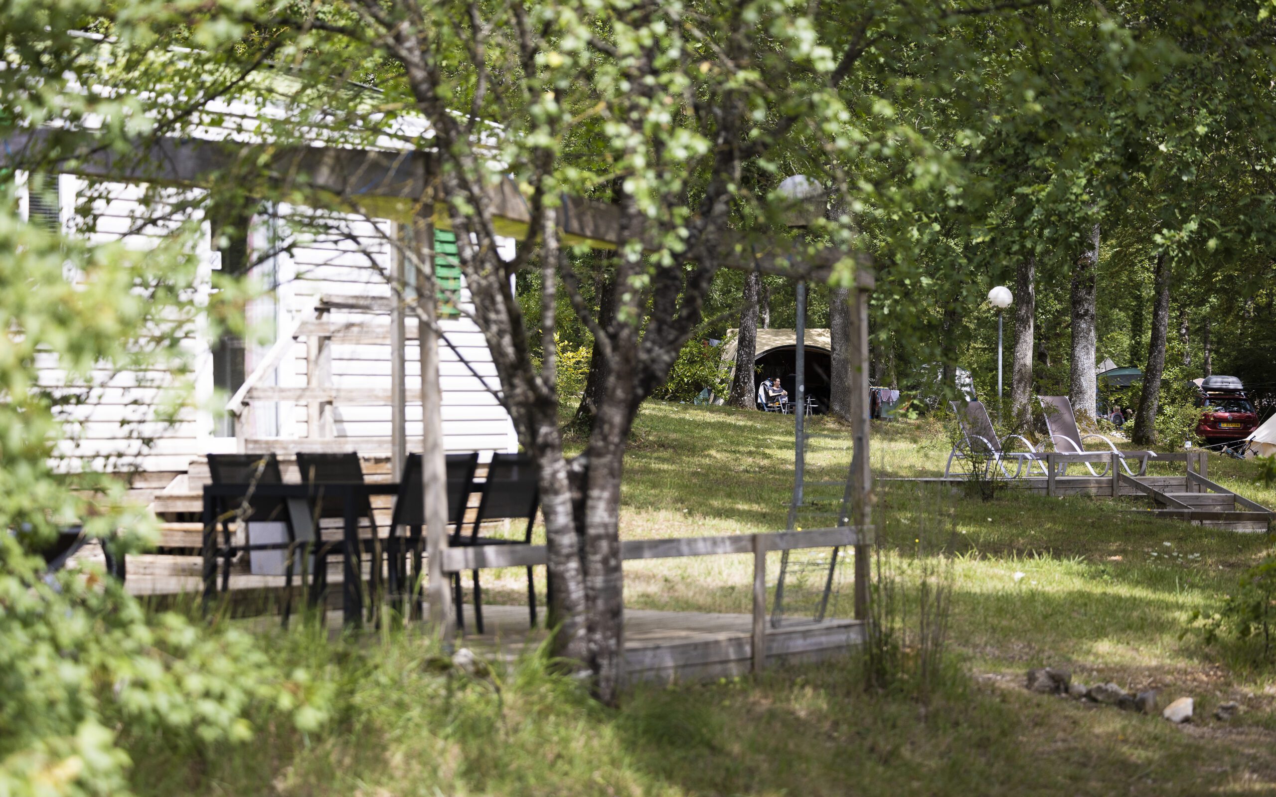 www.campingauboisjoli.com