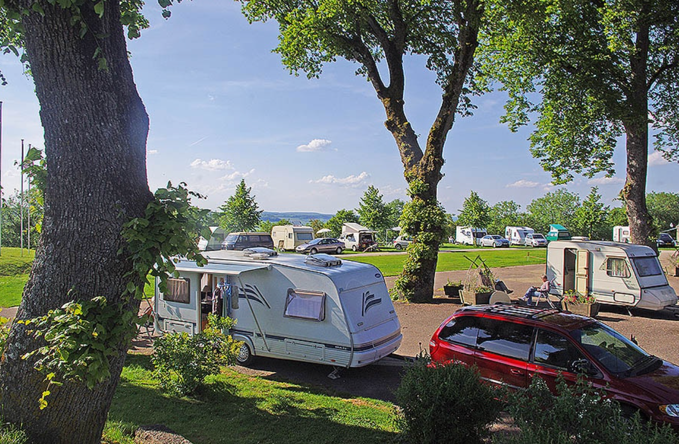 www.camping-navarre-langres.com