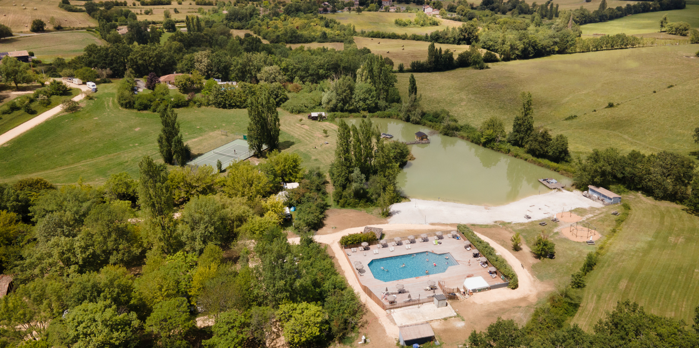 la-parenthese-camping-les-ormes.com