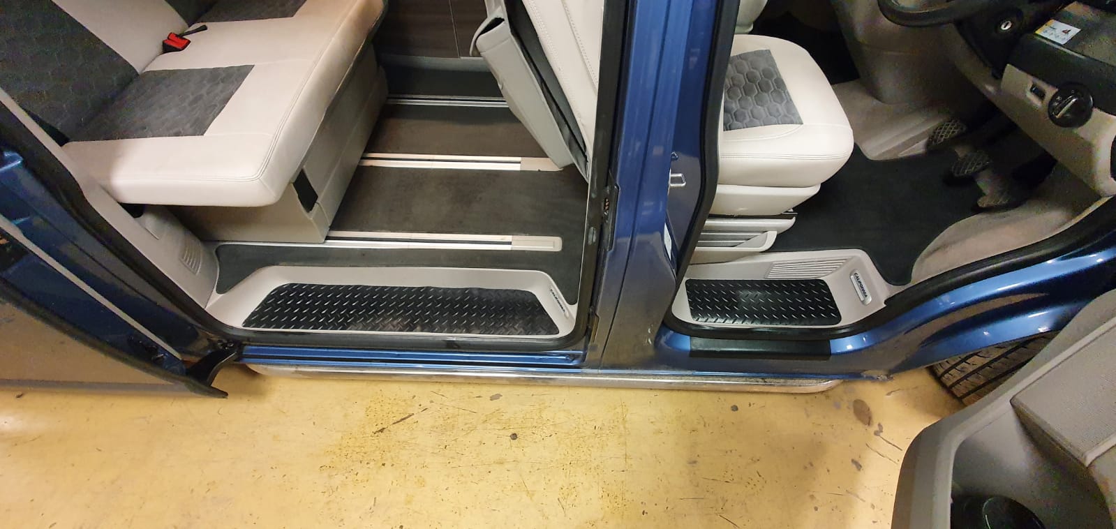 VW T5 T6 T6.1 Rubber Step Mats 3 Piece Set Black CampervanBits