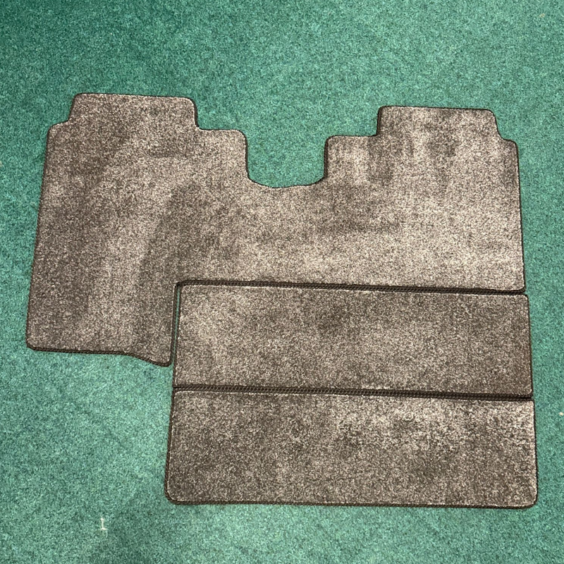 VW Multivan California Ocean/Coast (T7) Super-Plush, Deep-Pile Luxury Foldable Passenger Area Carpet – Grey VW Multivan California Ocean/Coast (T7) Super-Plush, Deep-Pile Luxury Foldable Passenger Area Carpet - Grey
